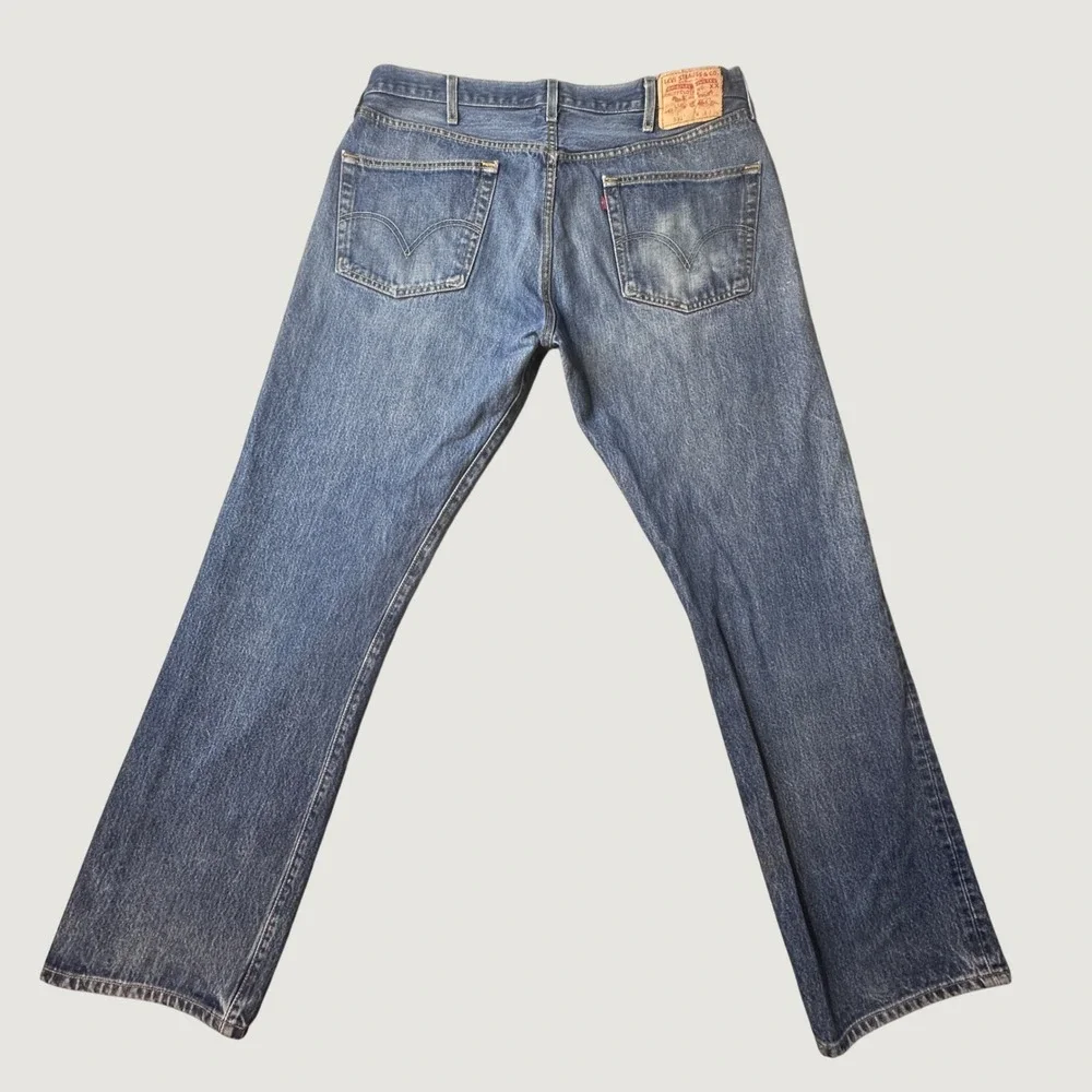 Vintage Levi's 501 Jeans Mens 37x31 Blue Button Fly Straight Leg Denim Pants 90s